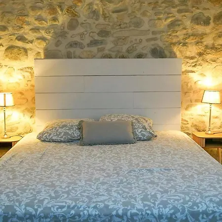 Maison De Village Au Bord De La Riviere
